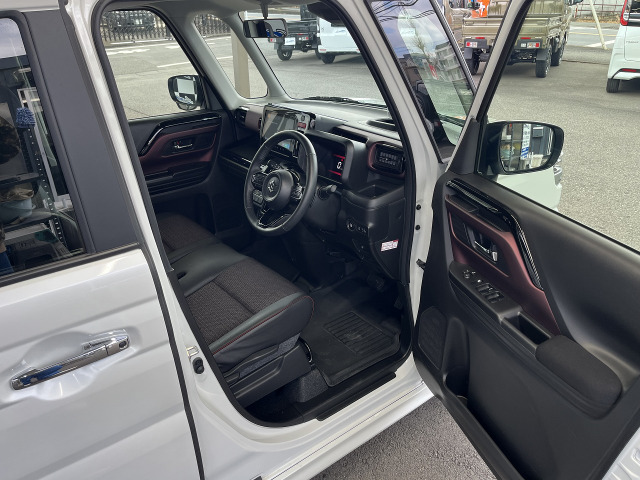 �V�[�g�ɂ͑傫�ȃV�~��؂�Ȃǂ��Ȃ��Y��ȓ����ł�!!