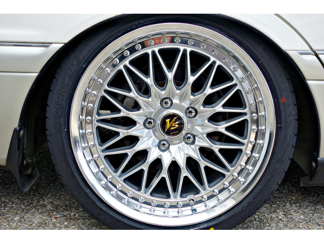 新品WORKホイール!VS-XVシルキーリッチシルバー!4本定価426800円の高級ホイールが装着されております!