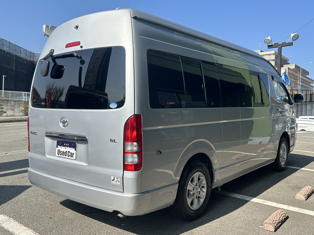 ハイエースバン