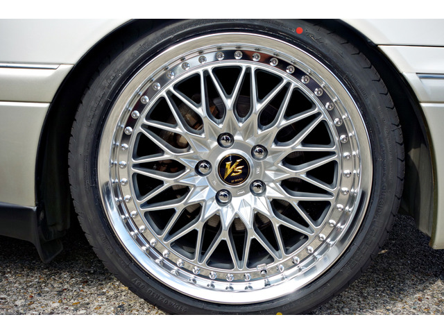 新品WORKホイール!VS-XVシルキーリッチシルバー!4本定価426800円の高級ホイールが装着されております!