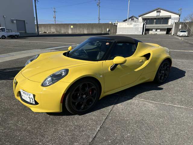 4Cスパイダー（アルファロメオ） 中古車画像