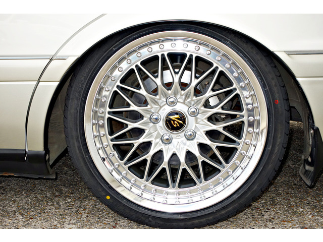 新品WORKホイール!VS-XVシルキーリッチシルバー!4本定価426800円の高級ホイールが装着されております!