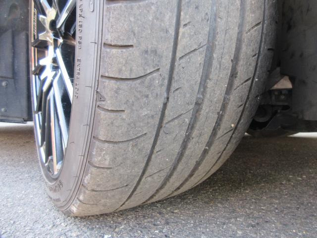 ダンロップの専用開発タイヤ!右前タイヤ!