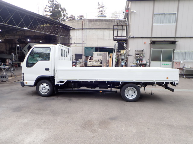 �x�[�X�͐M�����̍����G���tOEM���f���B�����U�ŏC���⃁���e�i���X���s�����Ƃ��ł��܂��B