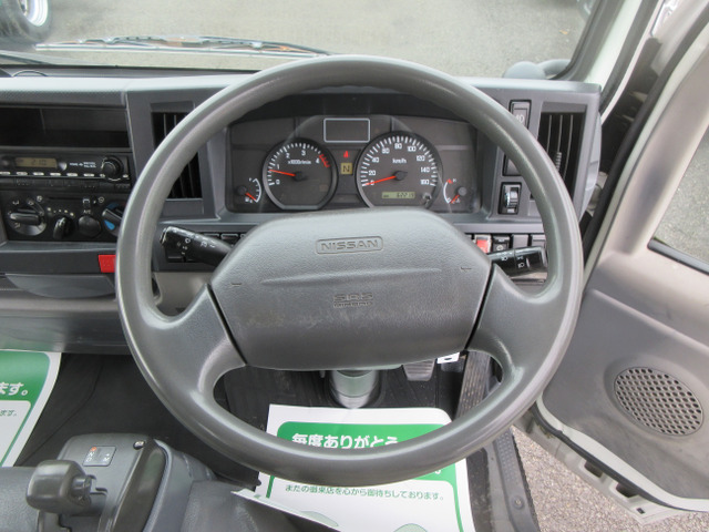 �������E�n���h�����ł���D�ȃG�A�o�b�O�t���ł���