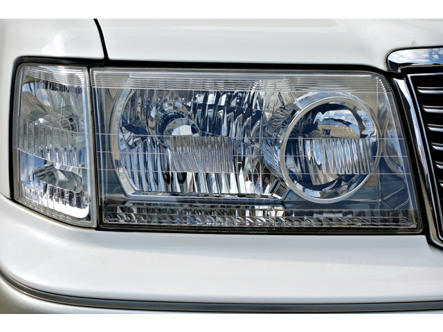 15クラウンのカスタム車輛です!スポーツグレードのロイヤルツーリングをベースに弊社で製作しました!