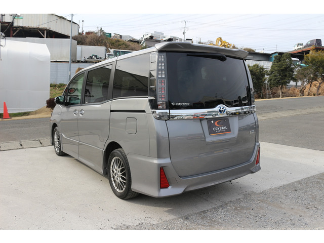 ヴォクシー1.8 ハイブリッド ZS 煌II