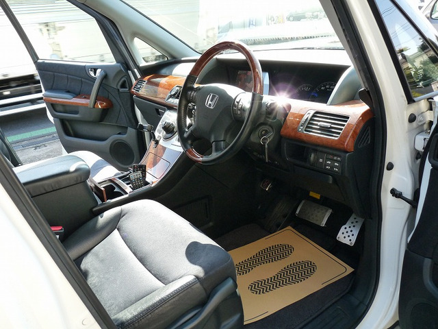 ���O���N���[�j���O�ς݂̂��Ԃł��B���Ɏ��ɖ�����Ƃ��s�����₩�ȃu���[�C�b�V���z���C�g�p�[��(NH683P)�ɂȂ�܂��B