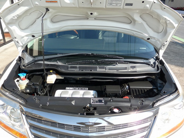 ���[�J�[�J�^���O���p�G���W���^��J35A�ō��o��300ps����V�^6�C��SOHC24�o���u.3500cc�p���t���Ȋy�������Ԃł��B