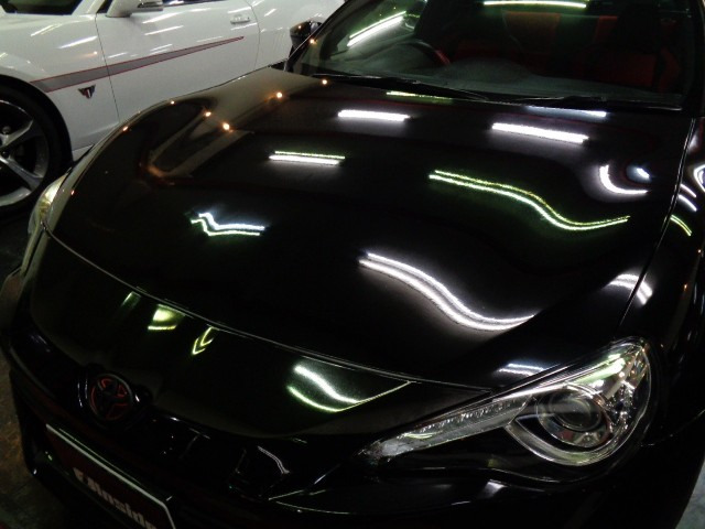 �ۊǏ󋵂��悭����̂���N���X�^���u���b�N�V���J�J���[�̃{�f�B&�������̍����N���A�w�b�h���C�g�ł��C������F�o���p�[��t���̂��̂��Y��ɕ�C���ꍂ�����s���܂ޑ��s�`�F�b�N�ς݂ň��S�ł�