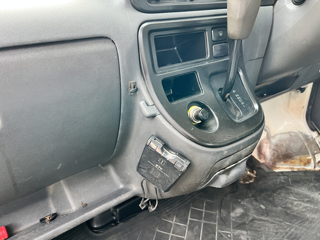 ���Ԃ͂������A�o�C�N���D���Ȑ����m���ݐЂ��Ă���܂��̂ŁA�o�C�N�̎Ԍ���J�X�^���Ȃǂ����C�y�ɂ��₢���킹��������!