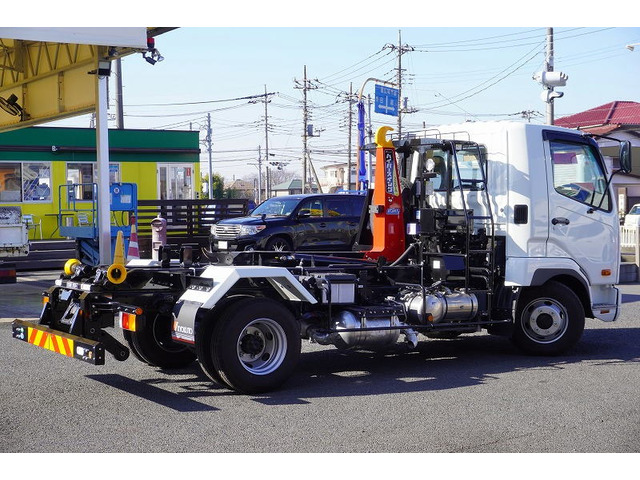 �o���E�g���b�N���A���݌�200��ȏ�!!���Ђ�HP�����񂲗����������Bhttp://www.vantruck.co.jp/index.htm