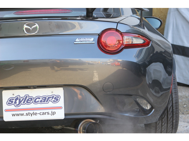 ���e�[�����C�g�������I�ŁA�������̒��ɔ��͂̂���f�U�C���ł�!