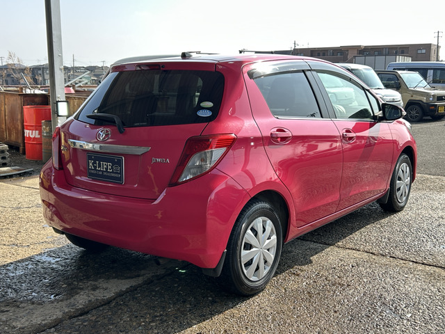 �y�x�����z���i�X�z���Ԃ������������܂��āA���ɗL�������܂��B�݌Ɏԗ��ɂȂ�܂��̂ŁA���񂲓s���̋X�������ɁA���ɗ��ĉ������B���X�\��������ƁA���ē����X���[�Y�ł��B