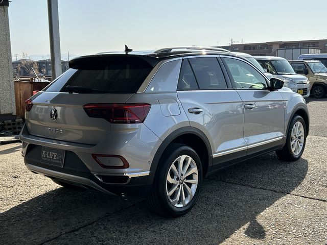 �y�x�����z���i�X�z���Ԃ������������܂��āA���ɗL�������܂��B�݌Ɏԗ��ɂȂ�܂��̂ŁA���񂲓s���̋X�������ɁA���ɗ��ĉ������B���X�\��������ƁA���ē����X���[�Y�ł��B