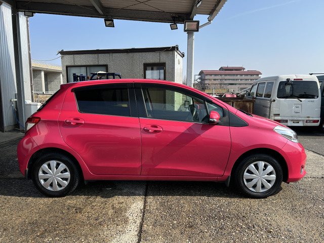 �y�x�����z���i�X�z���Ԃ������������܂��āA���ɗL�������܂��B�݌Ɏԗ��ɂȂ�܂��̂ŁA���񂲓s���̋X�������ɁA���ɗ��ĉ������B���X�\��������ƁA���ē����X���[�Y�ł��B