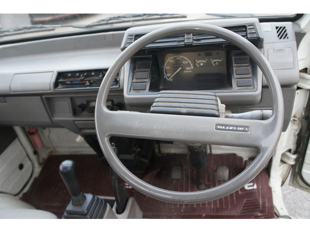 �G���W���A�~�b�V�����Ȃǋ��z�̑傫�ȉӏ��������C������Ԃ����p��!�����Еۏ؁����S3�����Ԃ̖����ۏؕt�B�J�[�Z���T�[�A�t�^�[�ۏ؂��L�聙1�N�`2�N�X�V�ۏ؂����p�ӗL��܂��B�A���Ԃ�1�N�ۏ؁`�L���݂̂ł��B