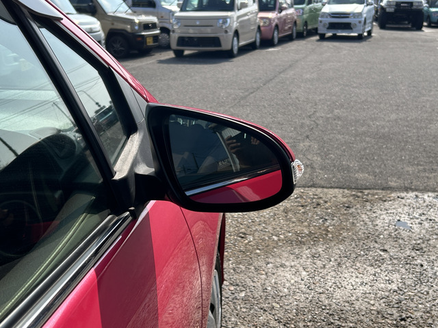 �y�x�����z���i�X�z���Ԃ������������܂��āA���ɗL�������܂��B�݌Ɏԗ��ɂȂ�܂��̂ŁA���񂲓s���̋X�������ɁA���ɗ��ĉ������B���X�\��������ƁA���ē����X���[�Y�ł��B