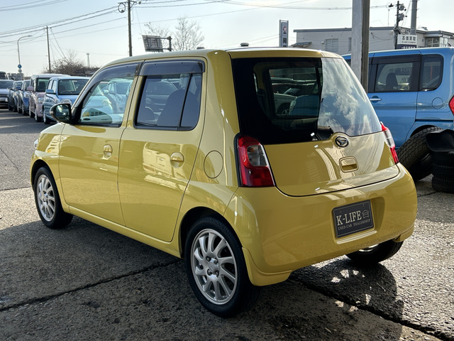 �y�x�����z���i�X�z���Ԃ������������܂��āA���ɗL�������܂��B�݌Ɏԗ��ɂȂ�܂��̂ŁA���񂲓s���̋X�������ɁA���ɗ��ĉ������B���X�\��������ƁA���ē����X���[�Y�ł��B