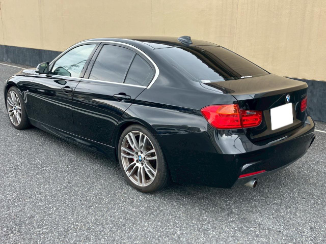 ��183�������������X�͍���183���������ɂ������܂�!��ʂ�ɖʂ��Ă���܂�!�ڂ̑O�ɂ̓o�X��u�����v���������܂��̂ŁA���C�y�ɂ����X��������(^^��j�R�j�R�����^�J�[�̊Ŕ��ڈ�ł�!