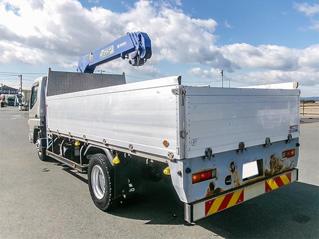 キャンターセルフローダー