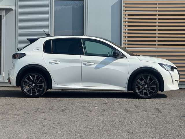 弊社は名古屋から高速で1時間圏内にあります!高速各務原ICから約15分でアクセス可能な場所です!