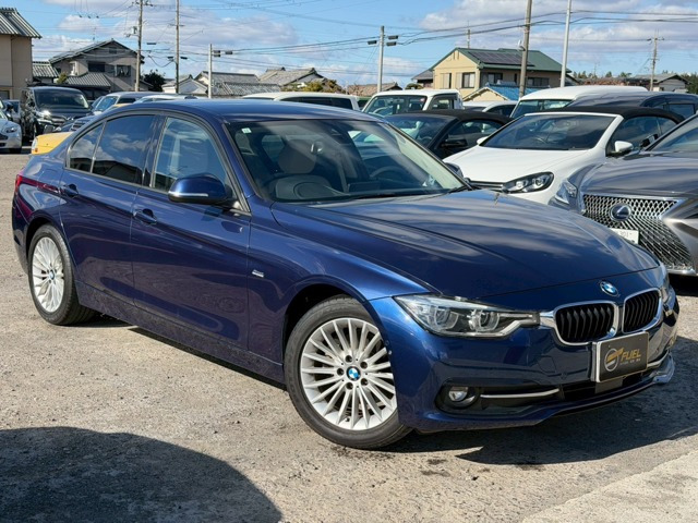 3シリーズツーリング（BMW）320d スポーツ　ETC ナビ 全周囲カメラ スマートキー 中古車画像