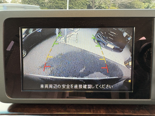 �����o�b�N�J����