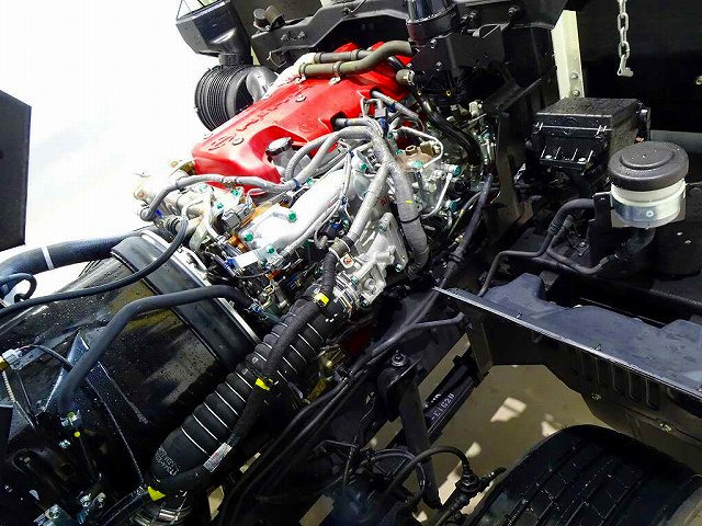 �G���W�����[��