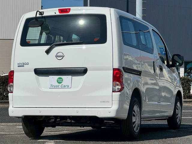 NV200バネットバン1.6 VX
