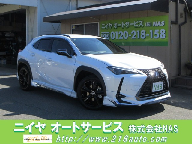 UX(レクサス) 250h アーバン エレガンス　モデリスタエアロ/純正ナビ/フルセグTV 中古車画像