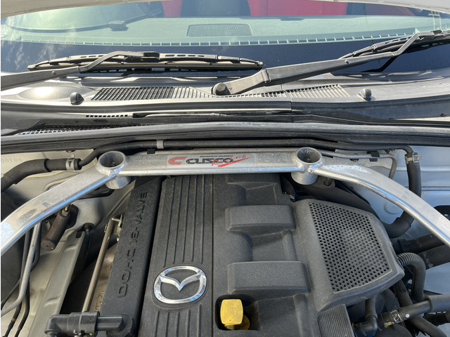 �G���W�����[���Ŗڂ������̂��N�X�R���̃^���[�o�[�ł��B���\�����ڌ����ă��[�V�[�ȕ��͋C���o���Ă���Ă��܂��B�^���[�o�[�͌��ʂ��������育�����܂��̂ŃI�X�X���̃p�[�c�ł��B