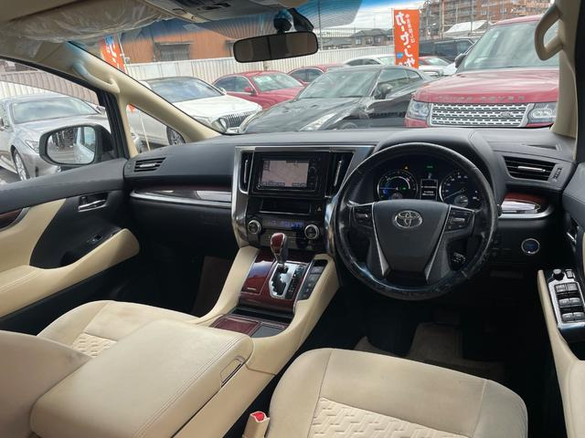 ヴェルファイアハイブリッド 2.5 X E-Four 4WD