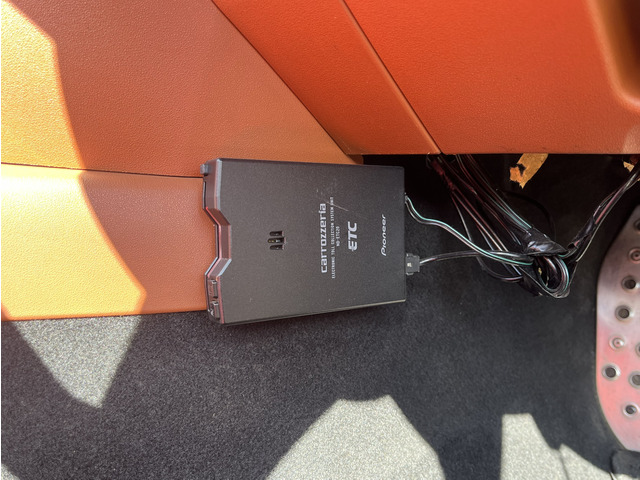 �֗���ETC��������񑕔�����Ă���܂��B���������X�g���X�t���[�Œʉ߉\�ł��BETC�̊������������ł��ˁB