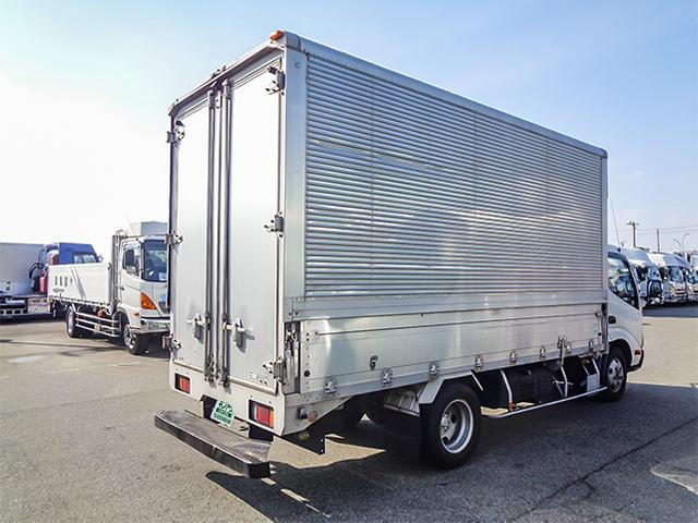 ���{�t���n�[�t���A���~�E�C���O