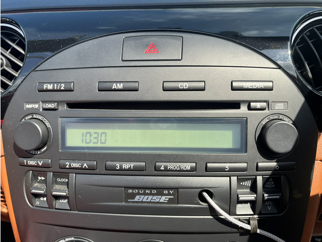 �I�v�V������BOSE�T�E���h����������Ă���܂��B���N���A�ȉ��������y���ݒ����܂��B���[�h�X�^�[�͎ԓ���Ԃ������̂ŉ����̈Ⴂ�͂����ɕ�����܂��B����̓I�X�X���̃A�C�e���ł��B