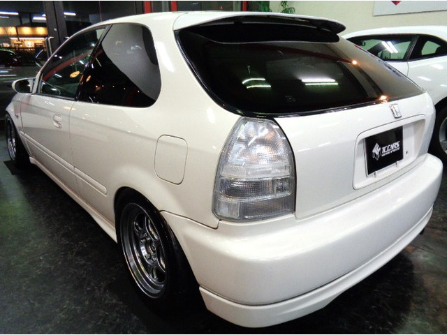 �`�����s�I���V�b�v�z���C�g�J���[�^�C�vR��p�G�A��&�t���b�g���[�t�X�|�C���[&ENKEI�A���~&�����J���V�[�g&�N�C�b�N�����[�XBOSS&�f�B�[�v�R�[���X�e�A&LED���C�g&�N���A�e�[��&�^���[�o�[