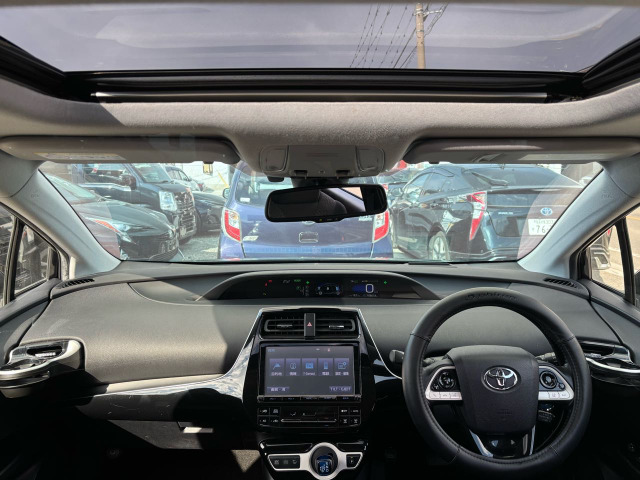 プリウス1.8 S セーフティ プラス