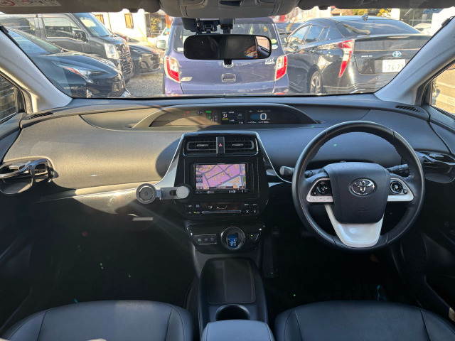 プリウス1.8 S ツーリングセレクション