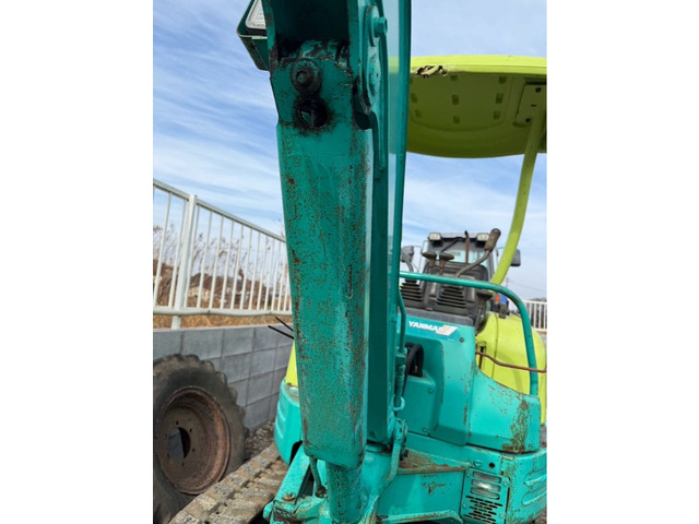 ヤンマーミニショベル