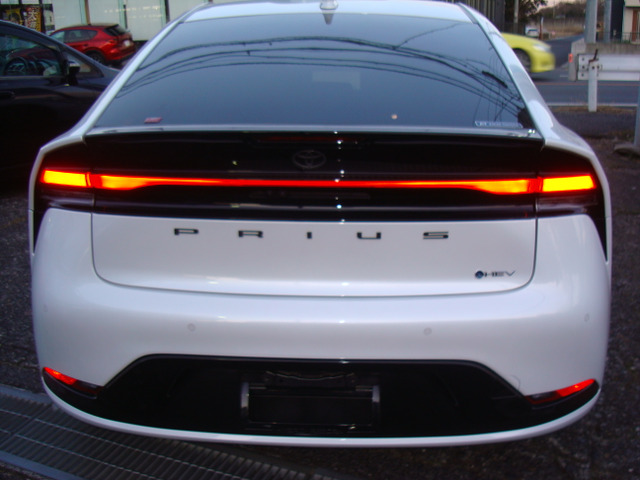 プリウス2.0 Z