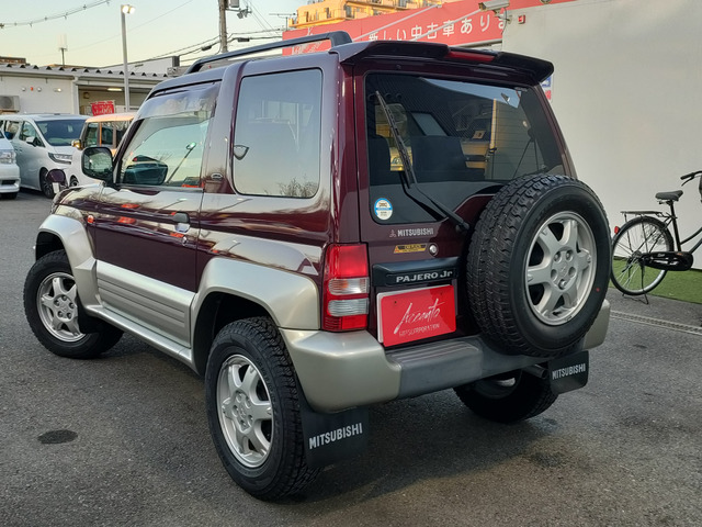 �y�W���ԗ��ɂ��āz �ቿ�i���������邽�߁A���ׂȏ��Ȃǂ͏C�������ɓW�����Ă���ꍇ���������܂��B�ł��邾�������������Ē����悤�ɂ��Ă���܂����A���s���ȕ��̓X�^�b�t�܂ł��q�˂��������B