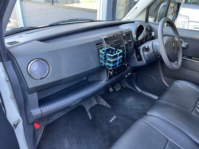 �}�t���[������G�A���̎��t���ȂǁA�J�X�^���̂����k�����C�y�ɂ��₢���킹���������B