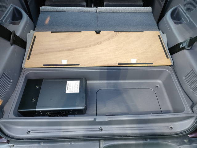 �y�c�Ǝ��ԁz ���X�͔N�����x�ł��B(��������) �c�Ǝ��Ԃ͒�9��30���`��7���܂łł��B���Z�������͂����k���������B�o�����k�E�c�Ǝ��ԉ����Ȃǂ��v�]�ɂ��������܂�!