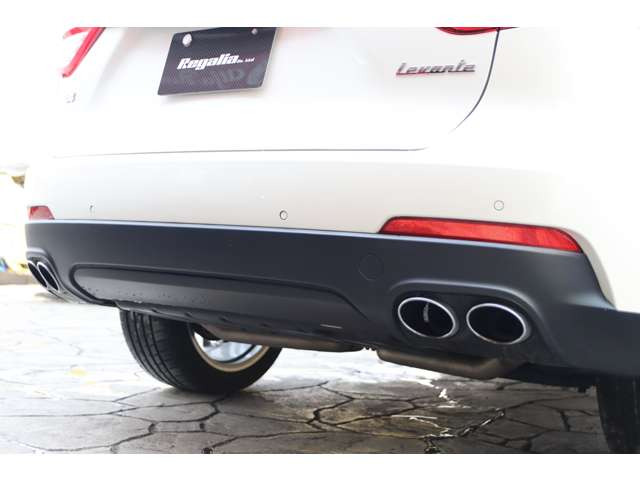 ����4�{�o���}�t���[