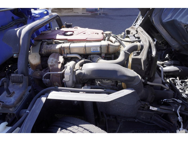 �L�x�ȃg���b�N�A���p�ԁA�n�C�G�[�X�Ȃǎ�舵���Ă���܂��B��xHP�������������Bhttp://www.vantruck.co.jp/