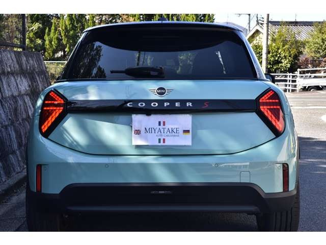 �y�����X�\�񂨊肢���܂��z�����X�́A���q�l�փX���[�Y�ɂ��Ԃ����Ē����ׁA���\��𒸂��܂�����K���ł��B�܂��A���_�񎞂ɂ́A���Ԃ̍ŏI�m�F�̎�����s���Ē����܂��B