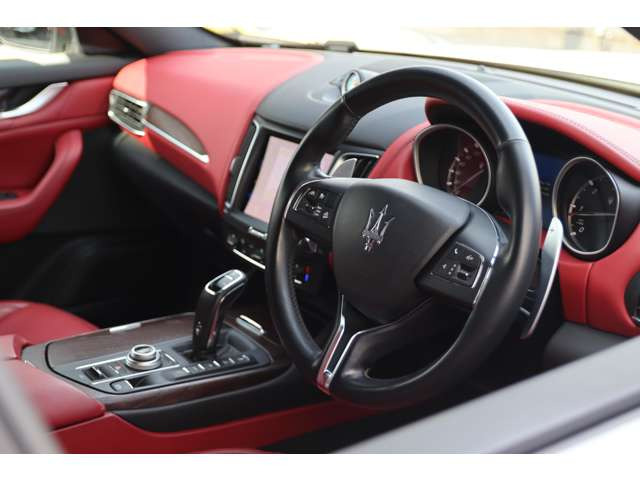 �}�Z���e�B�炵���㎿�ȃC���e���A�ł͂Ȃ��ł��傤��?