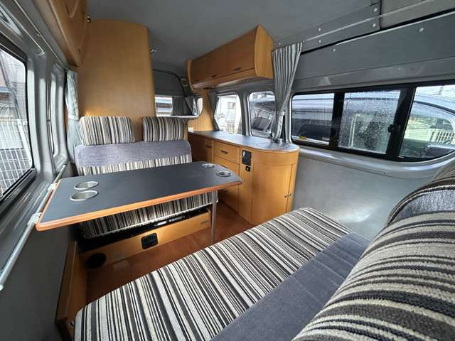 ハイエースバン