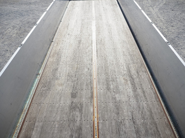 スーパーグレート